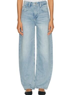 Frame Long Barrel Leg Jeans in Irwin Light Wash Size: 28